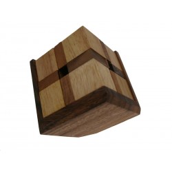 Le cube 7.3 x 7.3 x 7.3 cm